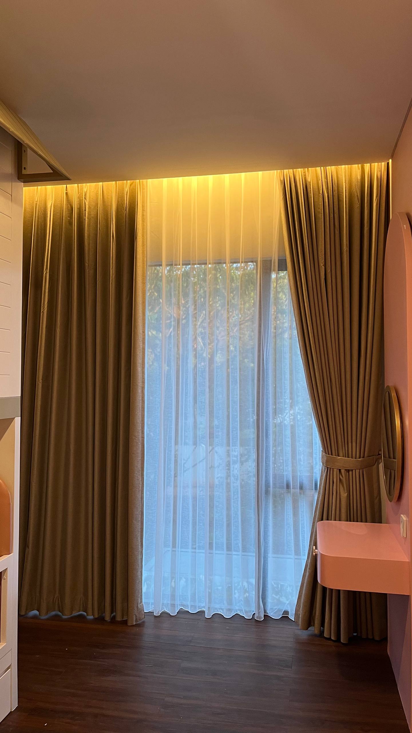 hasil pemasangan gorden rumah decor