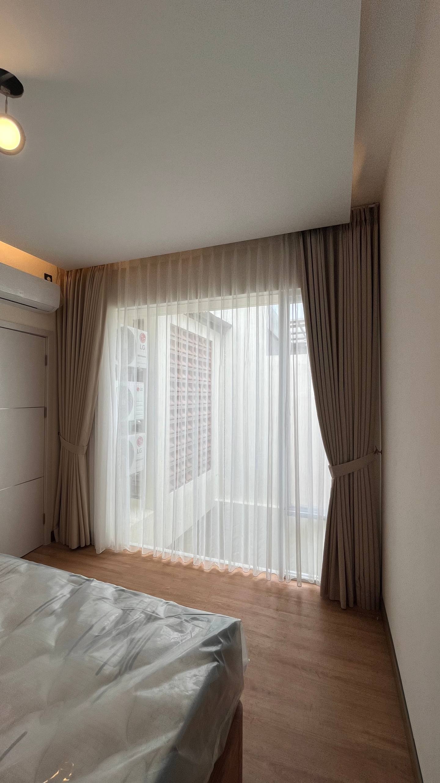 hasil pemasangan gorden rumah decor